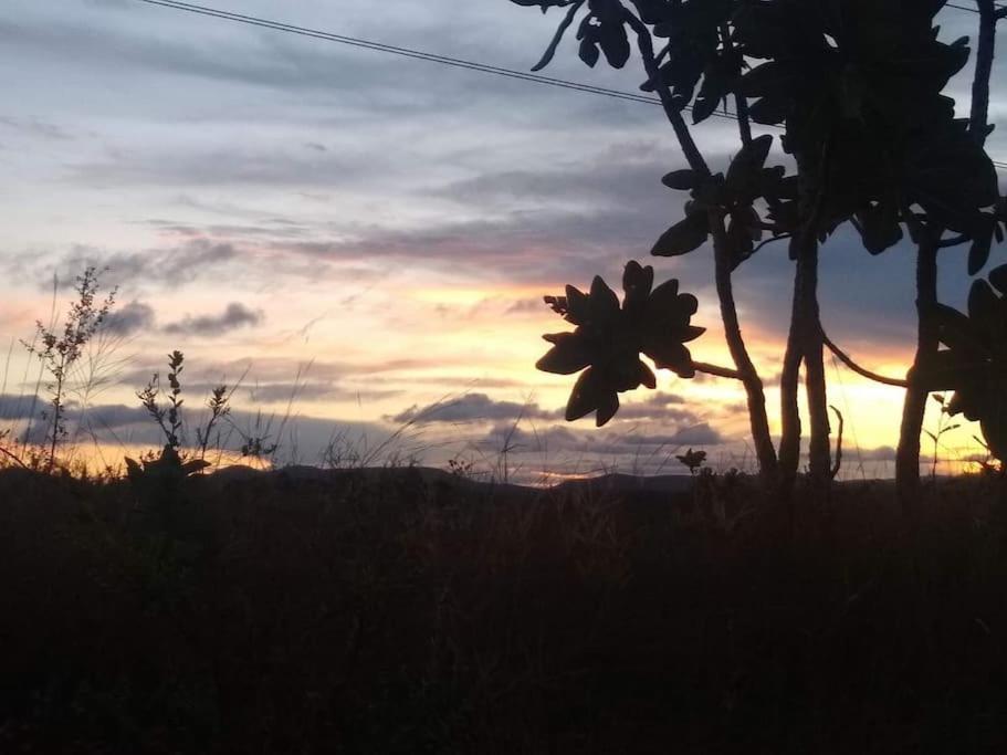 Chale Aconchegante Em Estancia Climatica Santo Antônio do Leite Exteriér fotografie